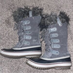 Sorel Women's Black and Gray Winter Boots